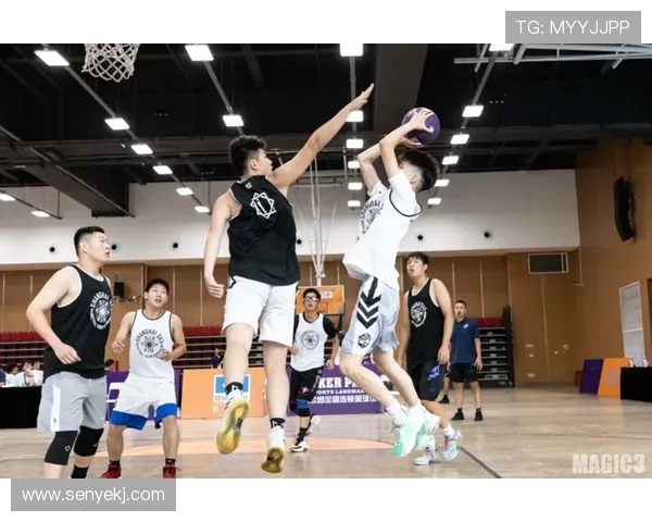 上海篮球队在杯赛积分榜中以78分稳居第一位置展现强劲实力