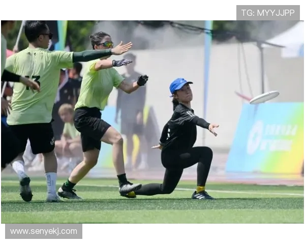 武汉飞盘队与成都飞盘队赛后复盘团队协作的精彩瞬间与反思分析