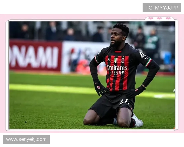 2008年AC米兰对阵拉齐奥经典对决回顾与精彩瞬间分析 2008年AC米兰对阵拉齐奥经典对决回顾与精彩瞬间分析