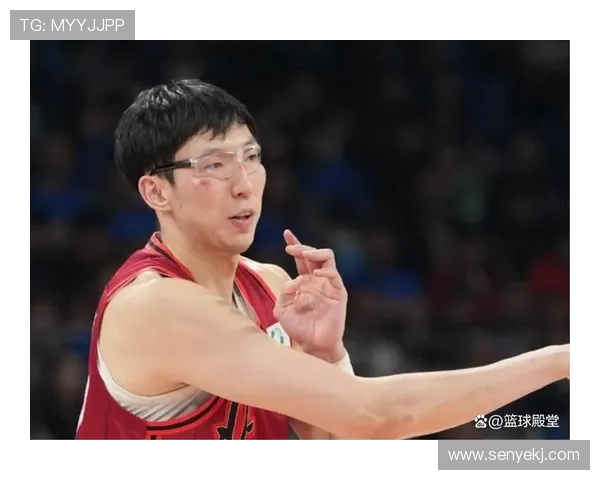 周琦重返赛场展现实力球迷期待他带领中国篮球再创辉煌 周琦重返赛场展现实力球迷期待他带领中国篮球再创辉煌